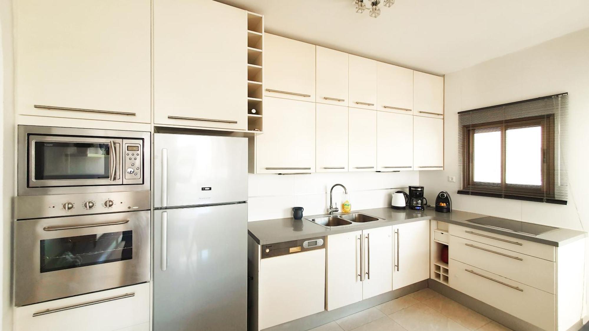 Bnb Israel Apartments - Harav Kook Lilas Tel Aviv Exterior foto